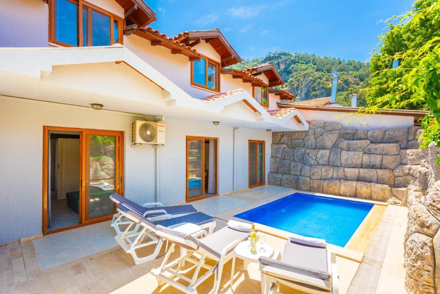 Emel Paradise Tatil Evi